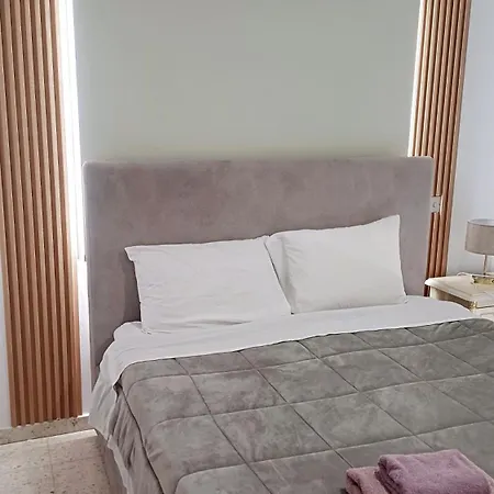 Spacious 2 Bedroom Near Mall -internet 1gbps Appartement *