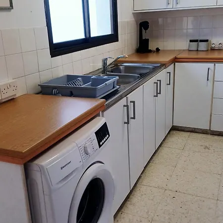 Appartement Spacious 2 Bedroom Near Mall -internet 1gbps *