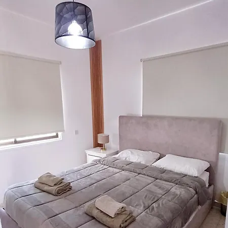 Spacious 2 Bedroom Near Mall -internet 1gbps Appartement